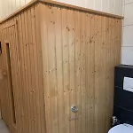 Im Herzen Von Wiesdorf- Blick Auf Bayer-kreuz -appartement Mit 2 Schlafzimmern & 3 Betten-fuer 4 Personen -zentral Gelegen - Friedrich Ebert Platz 5a , 4te Etage -kein Aufzug -lift- Dachterrasse Und Sauna - Kaution Pflicht - Lägenhet *